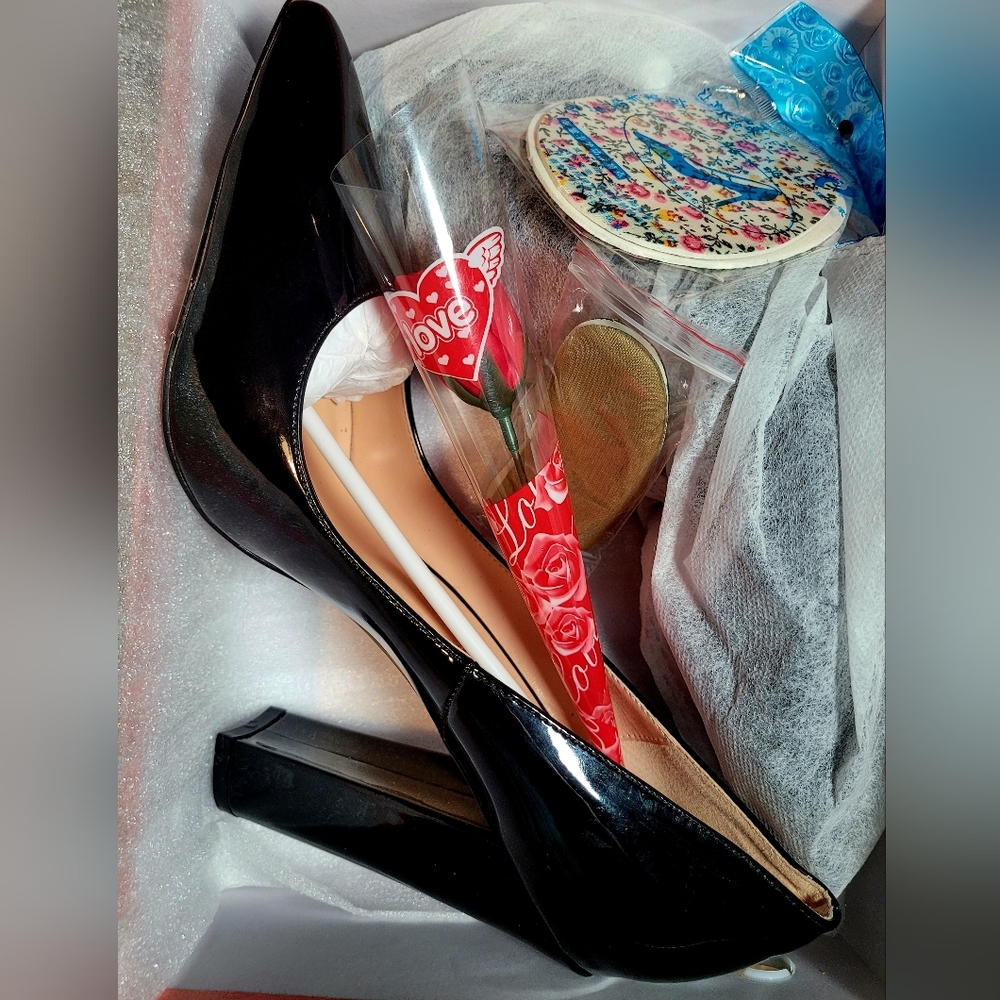 Shoe - Picture 5 of 5